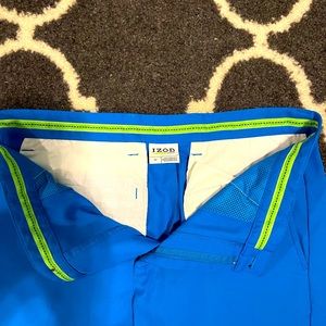 Izod Golf shorts. Size 32